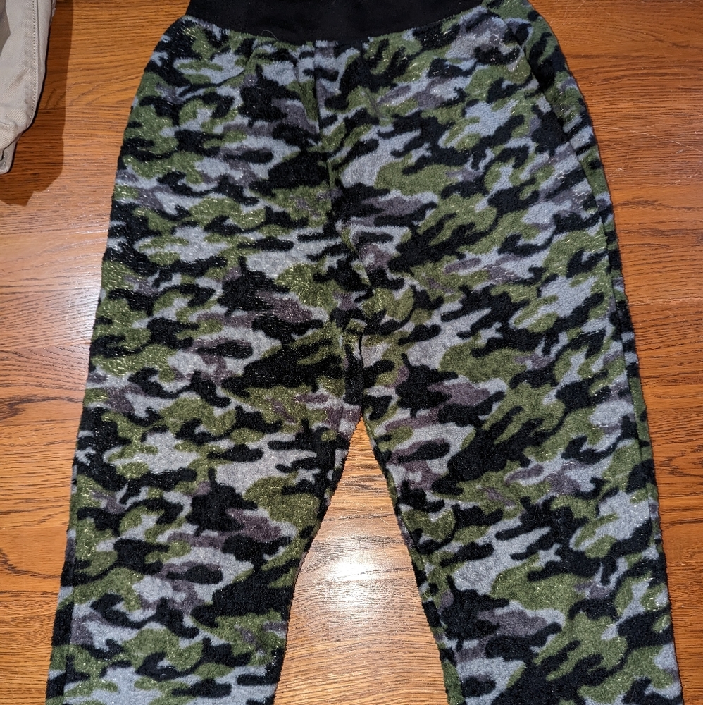 Boys size 18 XXL fleece pajama jogger pants